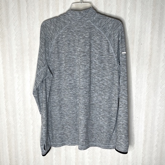 ❤️ OLD NAVY Active Top Size L - Picture 3 of 4